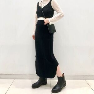 Uniqlo and Mame Kurogouchi ribbed black skirt 3D knit new with tags Size S/M